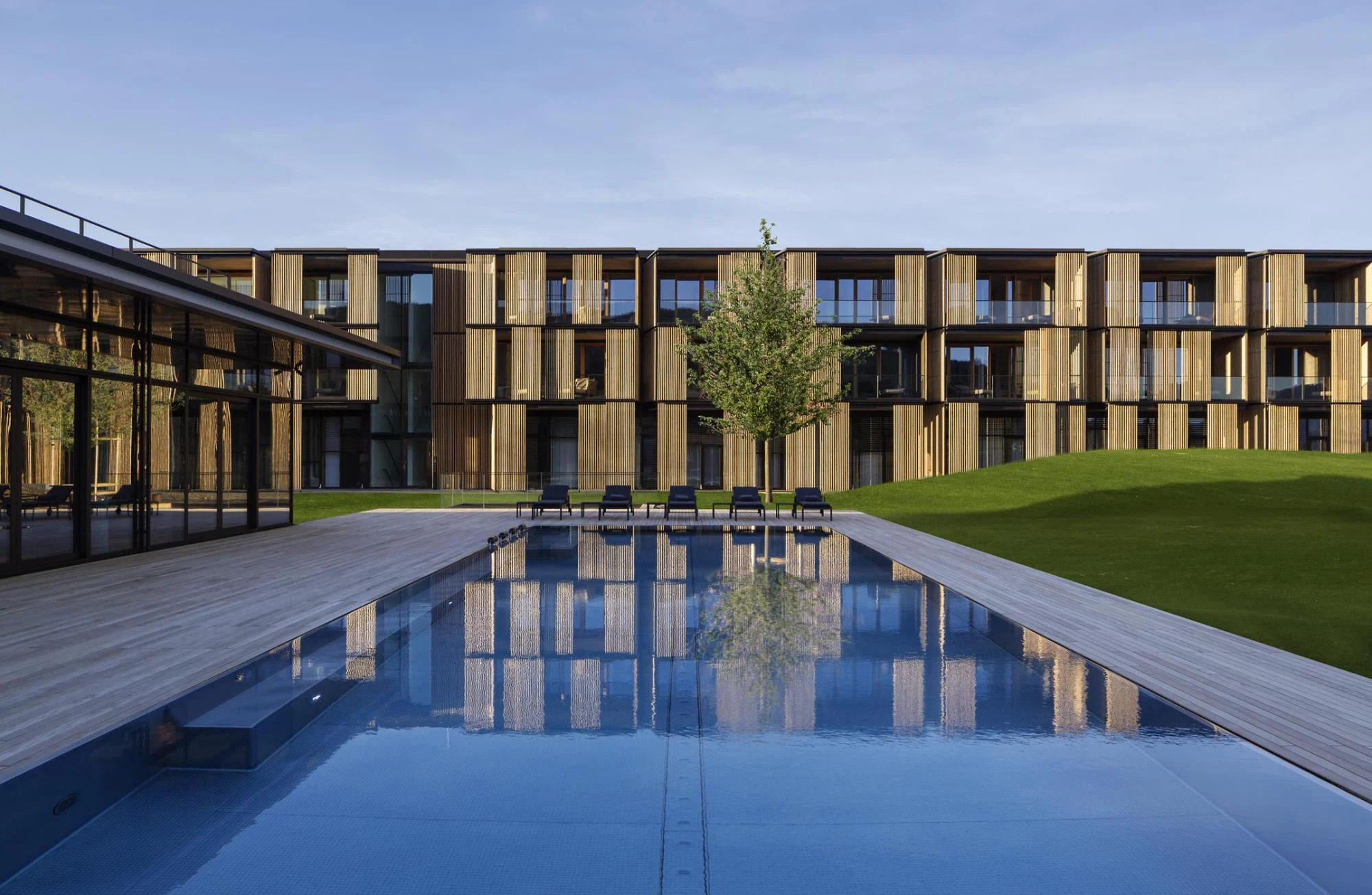 ingenhoven architects / Foto: H.G. Esch, Hennef