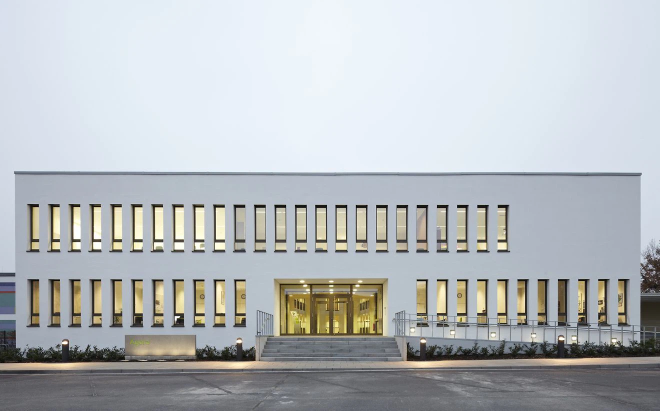 Lioba Schneider, Bonn