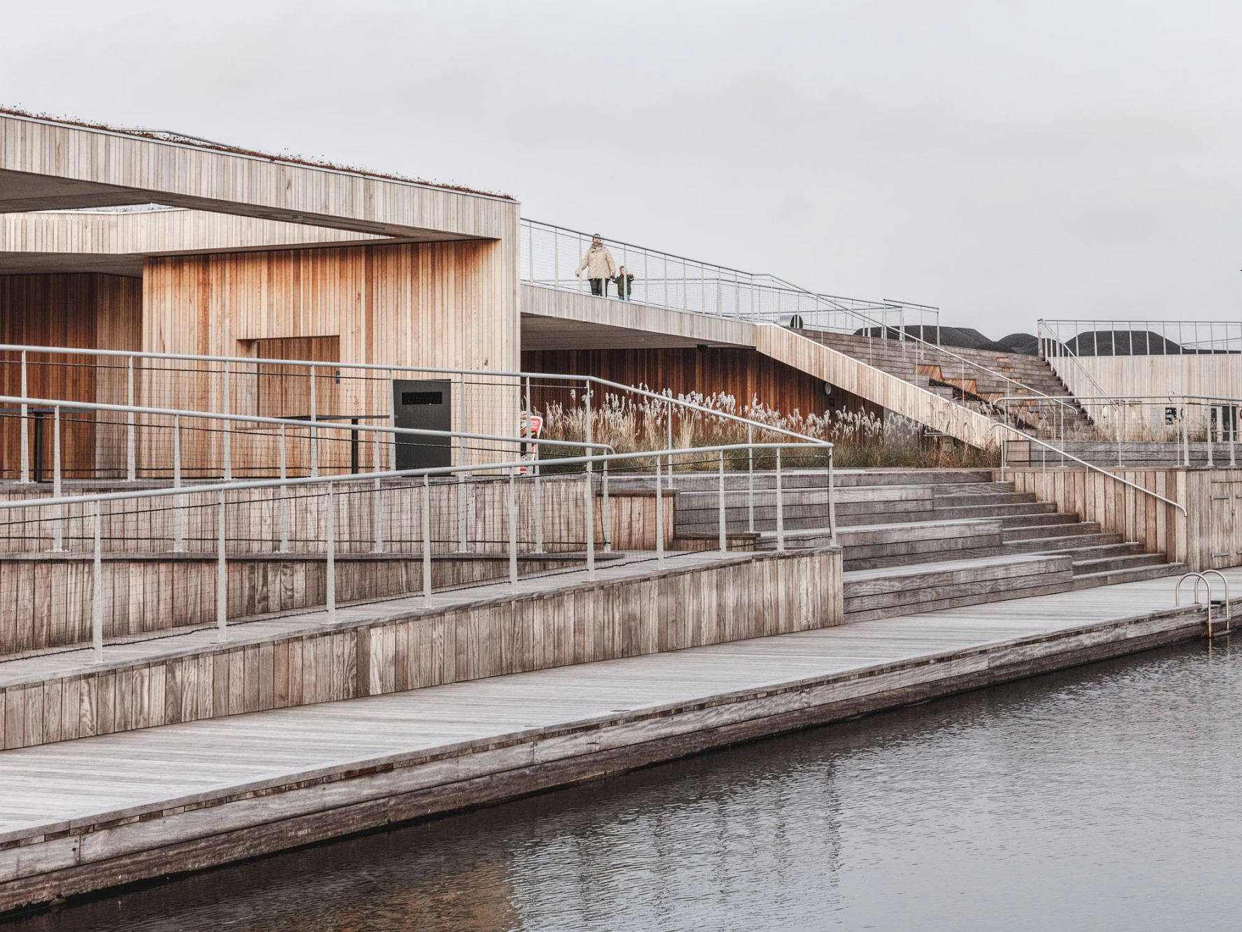 Rasmus Hjortshøj, Coast Studio