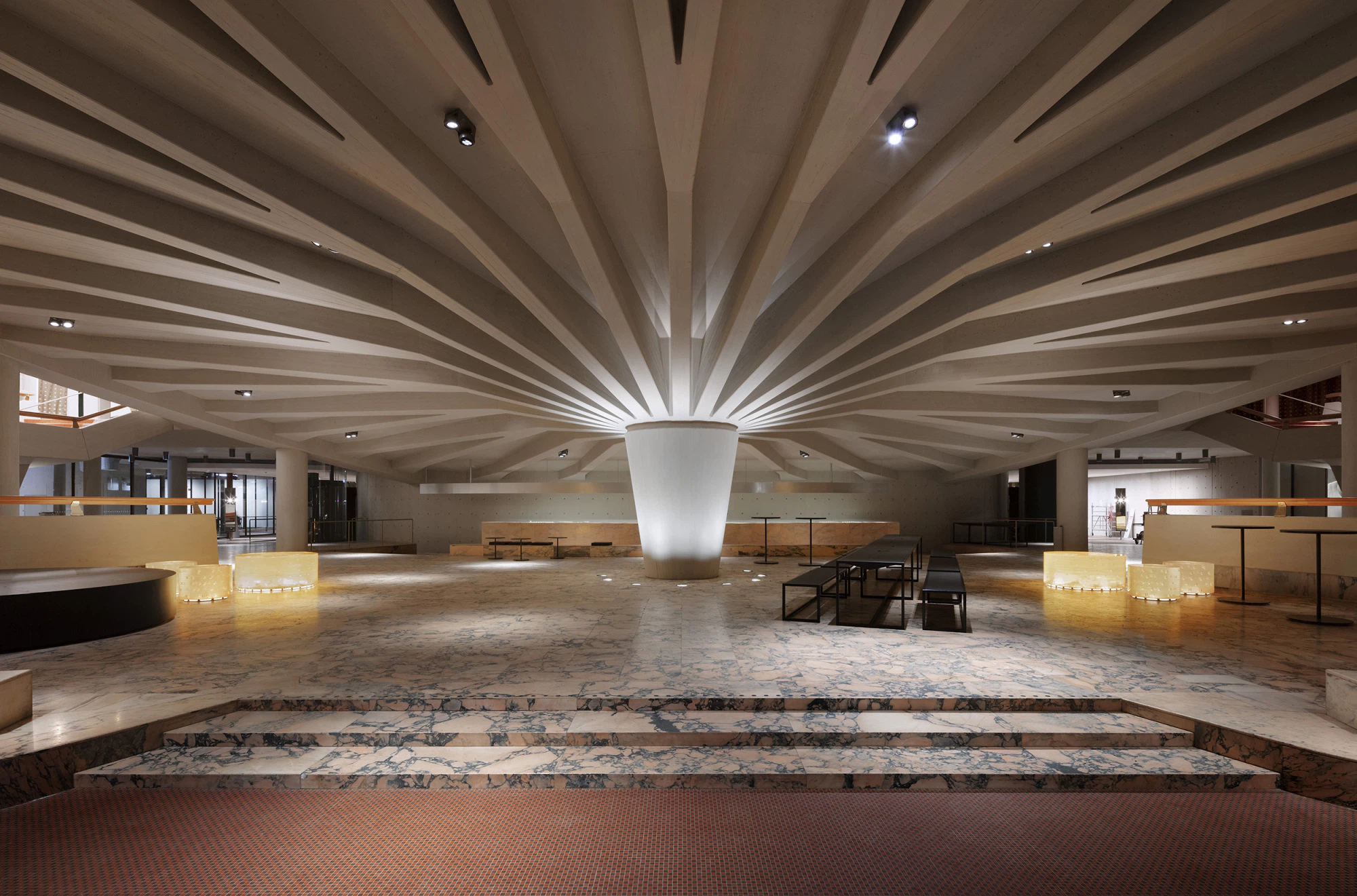 © ingenhoven architects / HGEsch Photography