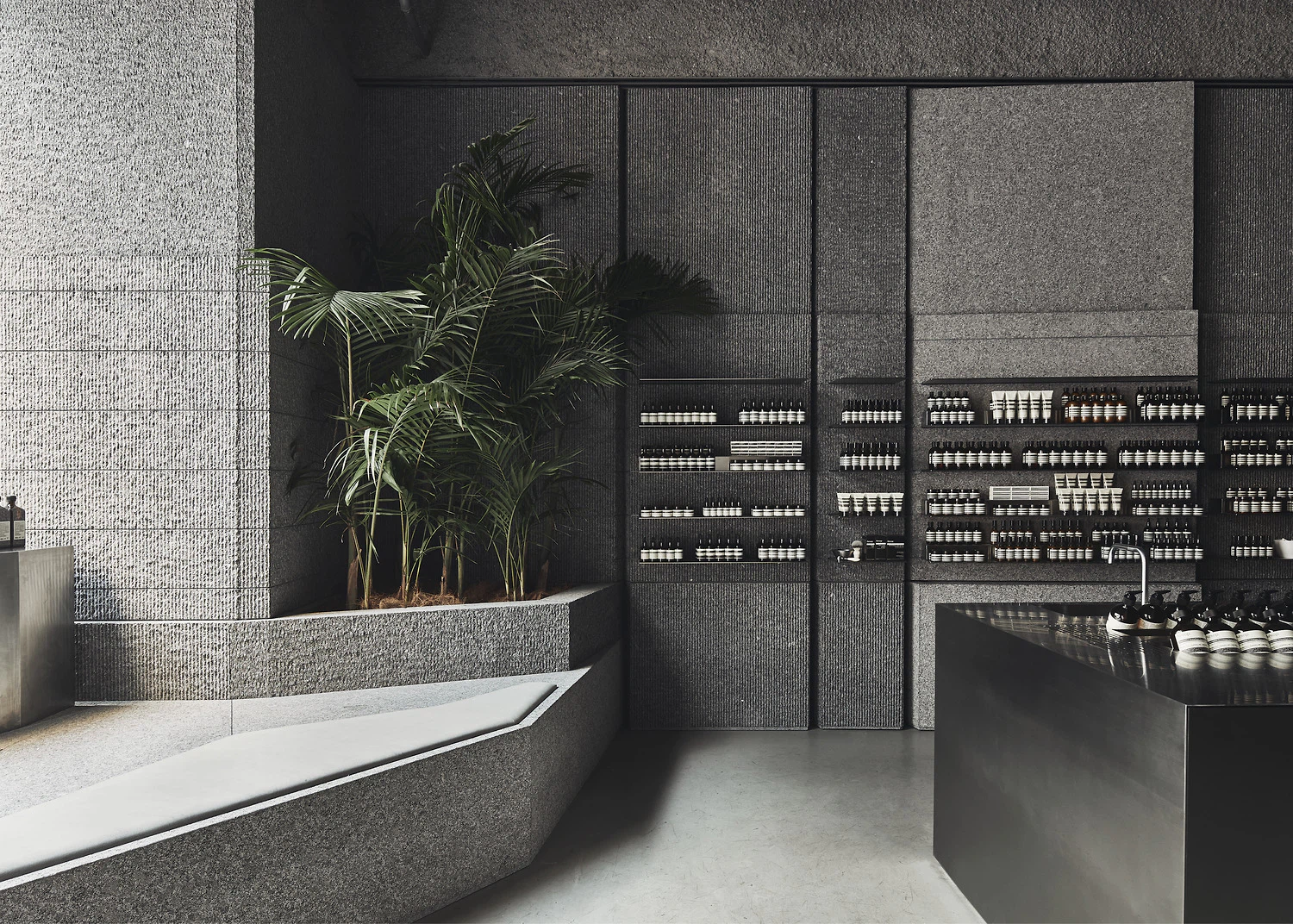Peter Bennetts © Aesop