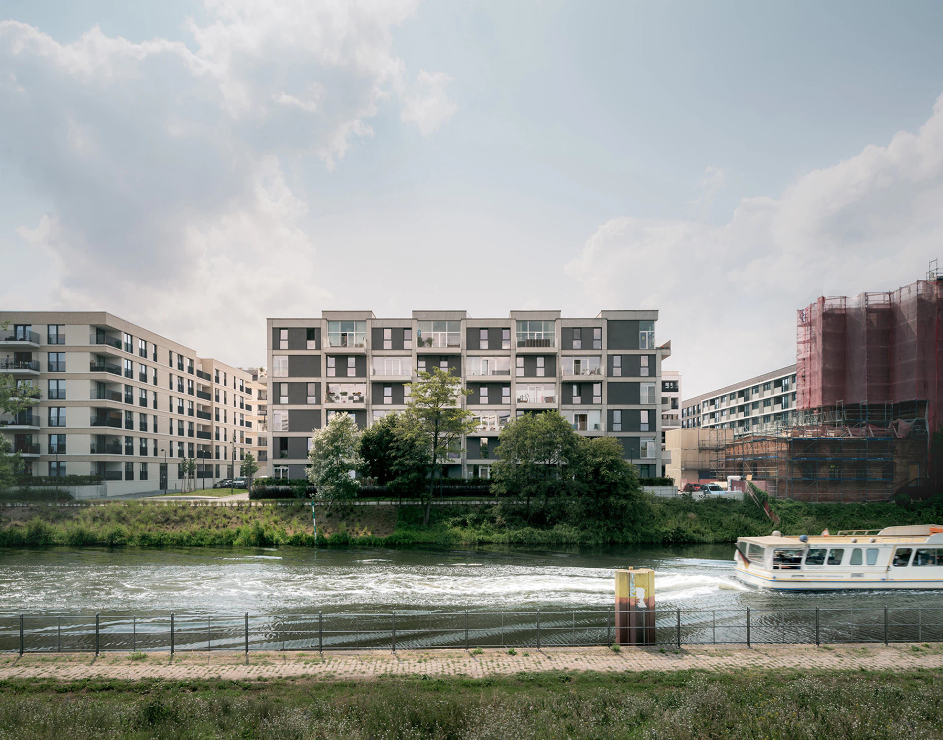Simon Menges, Berlin
