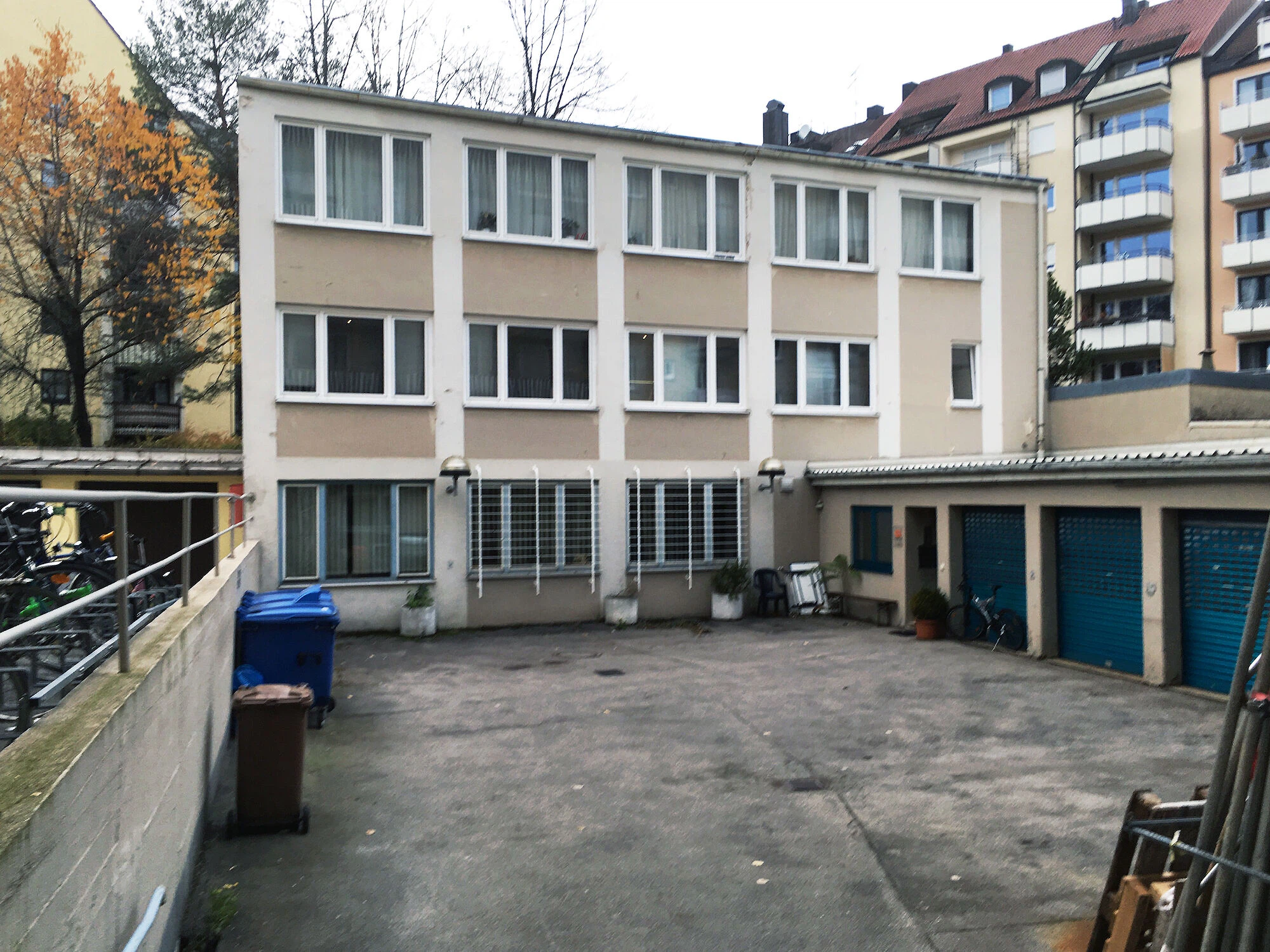 dreigegeneinen