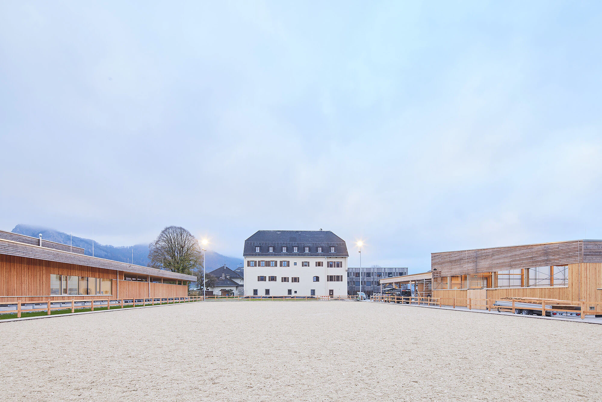 EMILBLAU/Martin Geyer