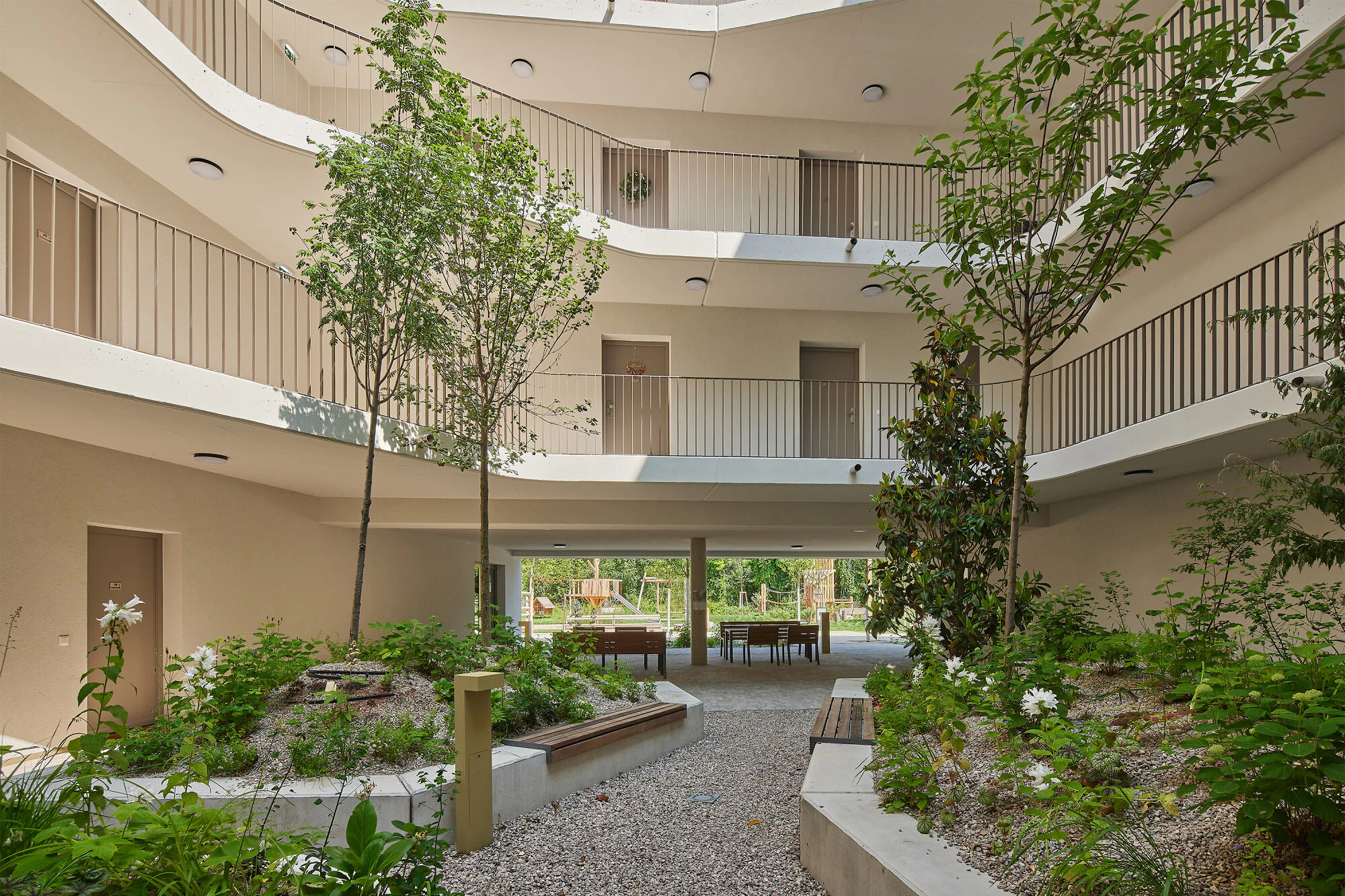 EMILBLAU/Martin Geyer